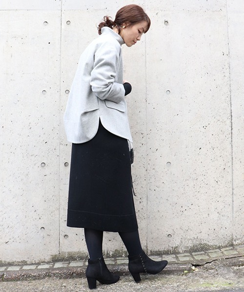 COMME CA ISM(コムサイズム)の「ショートコート(ブルゾン・レディース・ライトグレー/チャコール・LARGE/MEDIUM)」の18枚目の写真