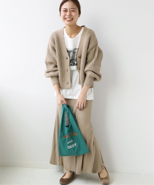 JOURNAL STANDARD relume（ジャーナルスタンダード　レリューム）の「バルキーWコードVネックショートカーディガン◆（カーディガン/ボレロ・レディース・ベージュ/ブラウン/ブルー・FREE）」の4枚目の写真