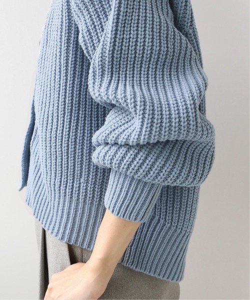 JOURNAL STANDARD relume（ジャーナルスタンダード　レリューム）の「バルキーWコードVネックショートカーディガン◆（カーディガン/ボレロ・レディース・ベージュ/ブラウン/ブルー・FREE）」の22枚目の写真