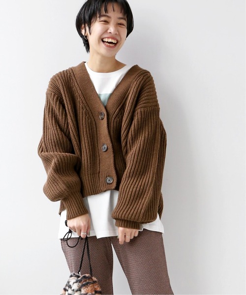 JOURNAL STANDARD relume（ジャーナルスタンダード　レリューム）の「バルキーWコードVネックショートカーディガン◆（カーディガン/ボレロ・レディース・ベージュ/ブラウン/ブルー・FREE）」の6枚目の写真