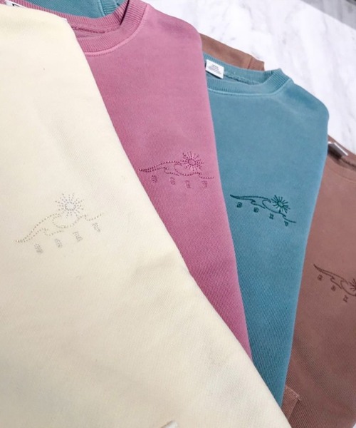 ROXY（ロキシー）の「SUN OVER/ロキシー スウェット トレーナー クロップド ドロップショルダー（スウェット・レディース・ブラウン/ホワイト/グリーン/パープル・SMALL/MEDIUM/LARGE）」の8枚目の写真