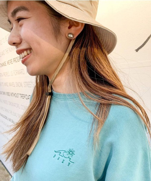 ROXY（ロキシー）の「SUN OVER/ロキシー スウェット トレーナー クロップド ドロップショルダー（スウェット・レディース・ブラウン/ホワイト/グリーン/パープル・SMALL/MEDIUM/LARGE）」の20枚目の写真