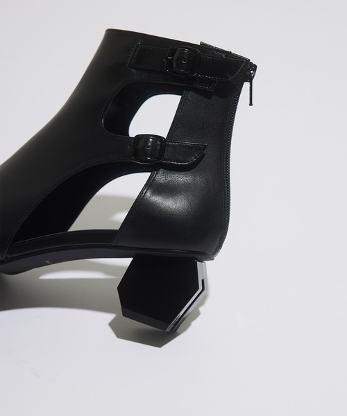 UNITED TOKYO（ユナイテッドトウキョウ）の「CIFRAカットアウトブーツ（ブーツ・レディース・ブラック/マルチ・1/2）」の10枚目の写真