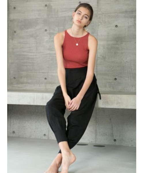 KIIRA(キーラ)の「KiiRA RIB KNIT TANK TOP ki-3403(タンクトップ・レディース・ブラウン・ONE SIZE)」の8枚目の写真