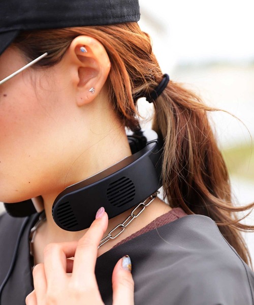 antiqua（アンティカ）の「バッテリー付きポータブルネッククーラー（生活家電・レディース・ブラック・FREE）」の5枚目の写真