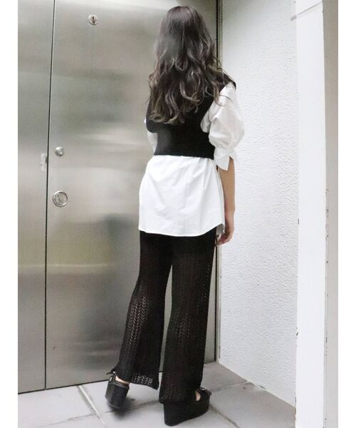 MURUA(ムルーア)の「シアージャガードフィットフレアパンツ(スウェットパンツ・レディース・ブラック/ライトブルー/ベージュ・FREE)」の12枚目の写真