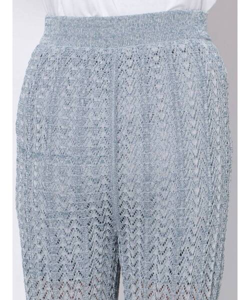 MURUA(ムルーア)の「シアージャガードフィットフレアパンツ(スウェットパンツ・レディース・ブラック/ライトブルー/ベージュ・FREE)」の6枚目の写真