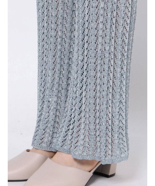 MURUA(ムルーア)の「シアージャガードフィットフレアパンツ(スウェットパンツ・レディース・ブラック/ライトブルー/ベージュ・FREE)」の18枚目の写真