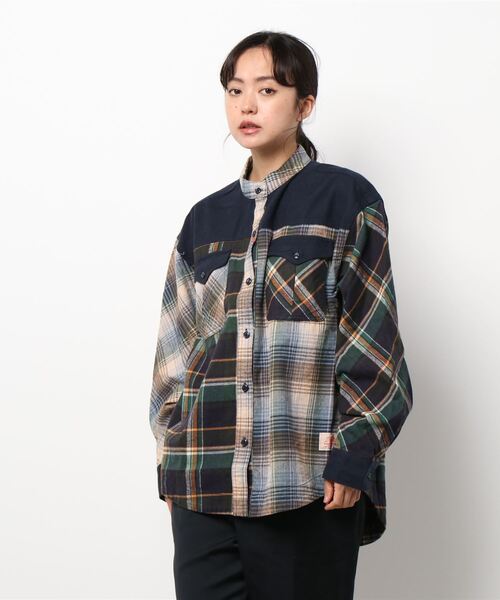 KRIFF MAYER Lady's Collection（クリフメイヤーレディースコレクション）の「マルチチェックシャツ（シャツ/ブラウス・レディース・ベージュ/ネイビー/グレー・LARGE/MEDIUM）」の3枚目の写真