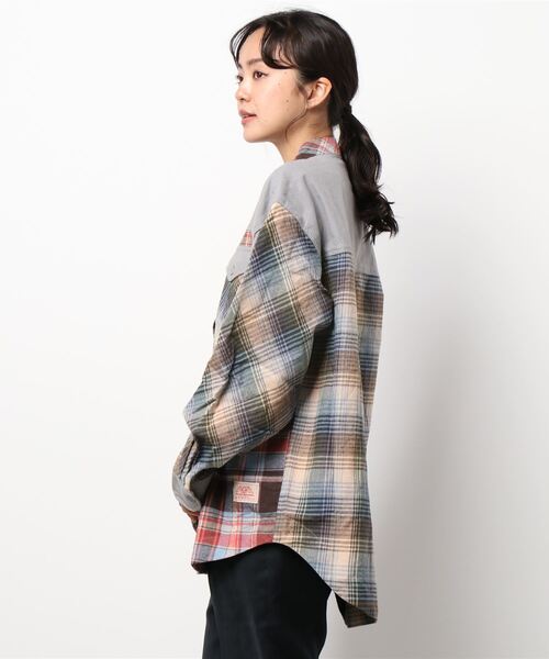 KRIFF MAYER Lady's Collection（クリフメイヤーレディースコレクション）の「マルチチェックシャツ（シャツ/ブラウス・レディース・ベージュ/ネイビー/グレー・LARGE/MEDIUM）」の4枚目の写真