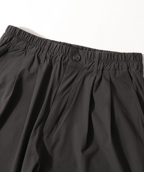 NILWAY(ニルウェイ)の「マルチウェイストレッチナイロンタックワイドバルーンパンツ(その他パンツ・メンズ・ブラック/チャコール・SMALL/MEDIUM/LARGE/X-LARGE)」の15枚目の写真