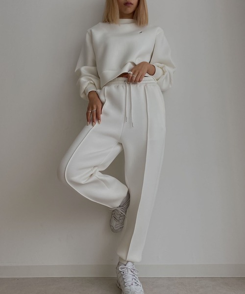 Avvenente(アベネンテ)の「【Avvenente】ボンディングプルオーバー(スウェット・レディース・ブラック/オフホワイト・M)」の9枚目の写真