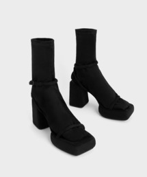 CHARLES & KEITH（チャールズ & キース）の「ルシル