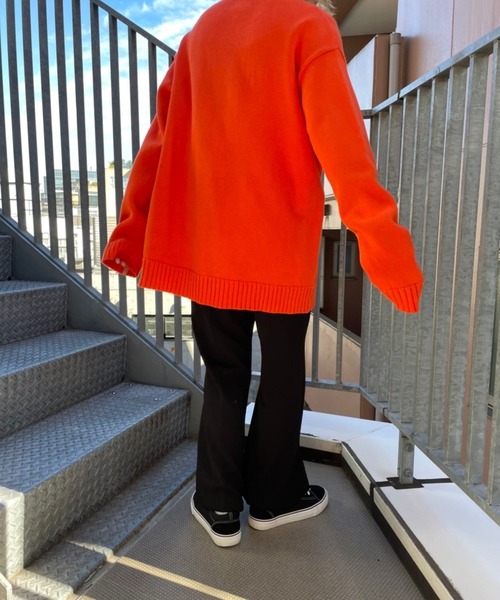 DuKKah（デュカ）の「Dukkah/【低身長向け】センタープレスフレアパンツ（スラックス・レディース・ダークブラウン/グリーン系その他/ブルー/ブラック/ベージュ系1/アイボリー/サックスブルー/グリーン・XS/S/SMALL/X-SMALL）」の3枚目の写真