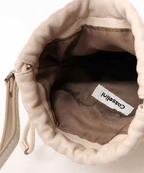 Casselini(キャセリーニ)の「(Casselini)ショルダーバッグ(ショルダーバッグ・レディース・ホワイト/ブラック/ブラウン・FREE)」の4枚目の写真
