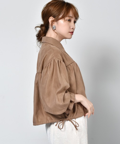 ems excite（エムズエキサイト）の「クロップドリボンシャツ（シャツ/ブラウス・レディース・ブルー/アイボリー/ブラウン・FREE）」の5枚目の写真