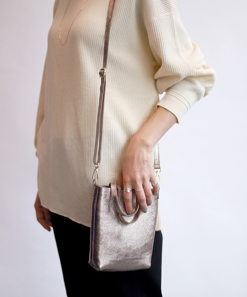 SLOBE IENA（スローブイエナ）の「【MAISON VINCENT/メゾン　ヴァンサン】 ミニショルダーバッグ◆（ショルダーバッグ・レディース・マスタード/ゴールド・FREE）」の3枚目の写真