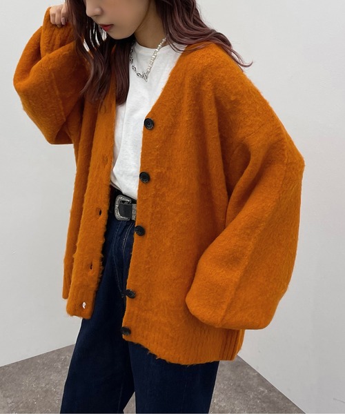 apres jour mignon(アプレジュールミニョン)の「シュエットモヘアライクカーディガン【ZOZOTOWN限定アイテム】(カーディガン/ボレロ・レディース・オレンジ系その他/マスタード/レッド/ブラック/グリーン/グリーン系その他3/ブルー系その他2/ブルー・フリー/X-LARGE)」の8枚目の写真