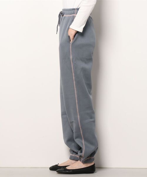 runningHIGH(ランニングハイ)の「【running high/ランニングハイ】STITCH POINT JOGGER SWEAT PANTS ステッチ ポイント ロゴ ジョガー スウェット パンツ(スウェットパンツ・レディース・ブラック/ブルー/ライトグレー・ONE SIZE)」の17枚目の写真