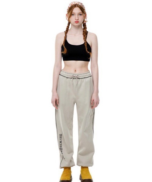 runningHIGH(ランニングハイ)の「【running high/ランニングハイ】STITCH POINT JOGGER SWEAT PANTS ステッチ ポイント ロゴ ジョガー スウェット パンツ(スウェットパンツ・レディース・ブラック/ブルー/ライトグレー・ONE SIZE)」の22枚目の写真