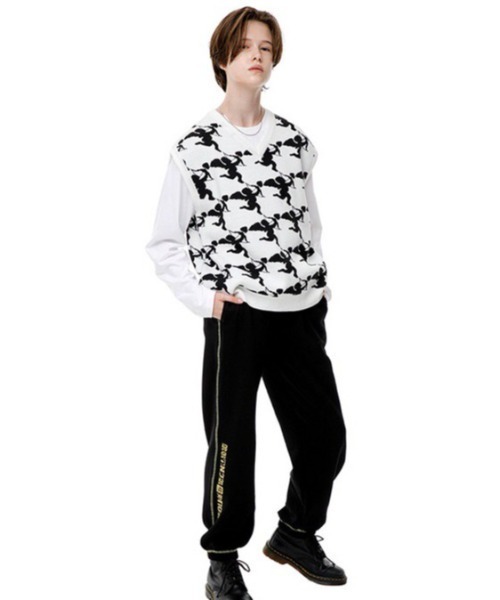 runningHIGH(ランニングハイ)の「【running high/ランニングハイ】STITCH POINT JOGGER SWEAT PANTS ステッチ ポイント ロゴ ジョガー スウェット パンツ(スウェットパンツ・レディース・ブラック/ブルー/ライトグレー・ONE SIZE)」の14枚目の写真