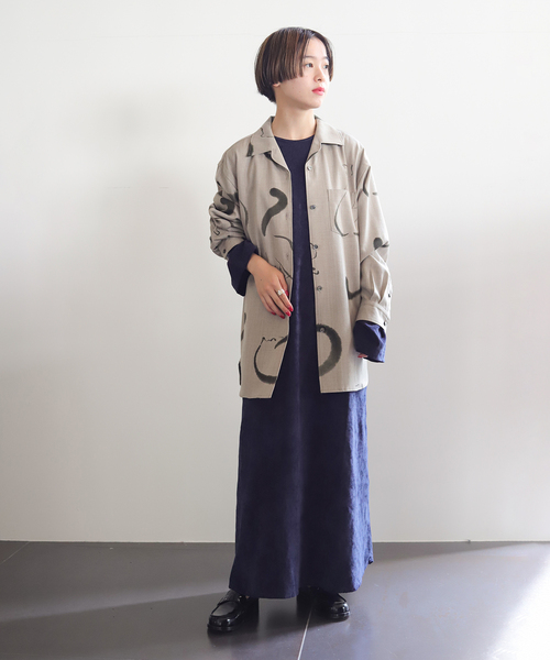 CITYSHOP(シティーショップ)の「VELVETEEN KAFTAN DRESS:ワンピース(ワンピース・レディース・パープル/ネイビー/グリーン・38/36)」の6枚目の写真