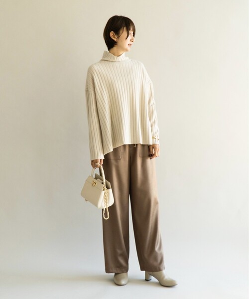 UNTITLED（アンタイトル）の「◇「L」レザー調サテンワイド