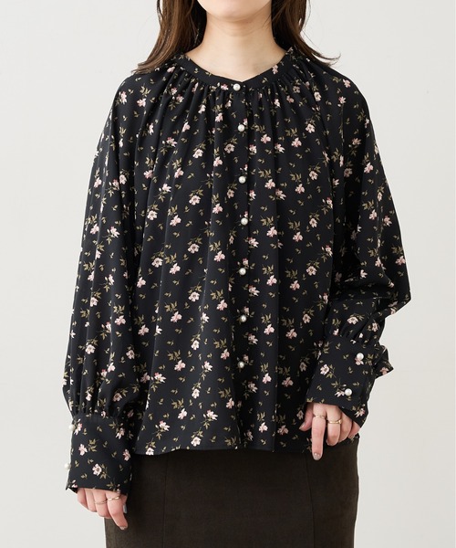 natural couture(ナチュラルクチュール)の「【WEB限定】たっぷりギャザーラグランパール釦ブラウス(シャツ/ブラウス・レディース・アイボリー/スミクロ/ミント/ピンクベージュ/その他1/その他2・FREE)」の12枚目の写真