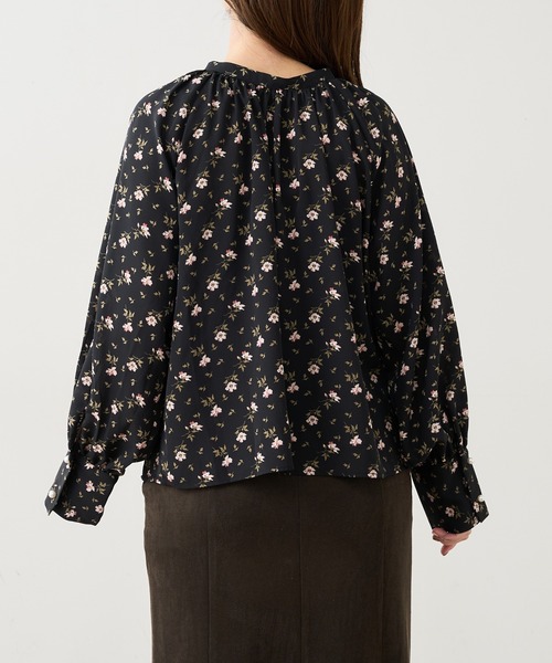natural couture(ナチュラルクチュール)の「【WEB限定】たっぷりギャザーラグランパール釦ブラウス(シャツ/ブラウス・レディース・アイボリー/スミクロ/ミント/ピンクベージュ/その他1/その他2・FREE)」の21枚目の写真