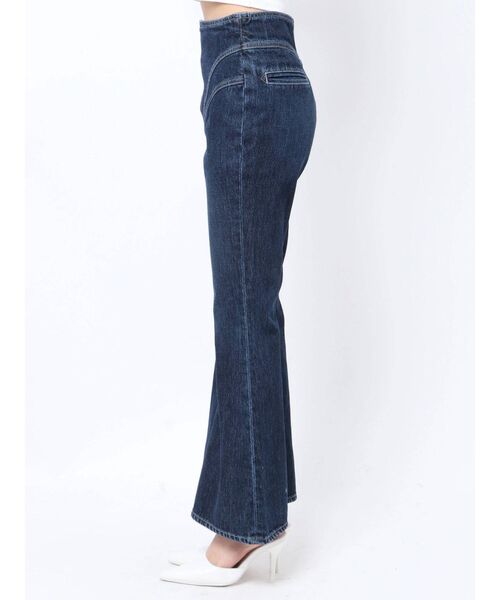GYDA(ジェイダ)の「【セットアップ着用可】ハイウエストデザインZIPフレアデニムパンツ(デニムパンツ・レディース・ライトブルー/インディゴブルー・SMALL/MEDIUM)」の16枚目の写真