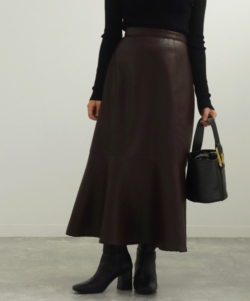 AULI(アウリィ)の「【低身長向けサイズ】美シルエットフェイクレザーマーメイドスカート(スカート・レディース・ブラック/ブラウン/アイボリー・S/XS)」の15枚目の写真