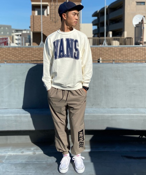 VANS(バンズ)の「【ムラサキスポーツ別注】VANS/バンズ オーバーサイズ リバーシブルトレーナー/カレッジロゴ 無地トレーナー/裏毛 クルーネックスウェット 122R1040323(スウェット・メンズ・ホワイト/ブラック/グレー・M/L/XL/XXL)」の18枚目の写真