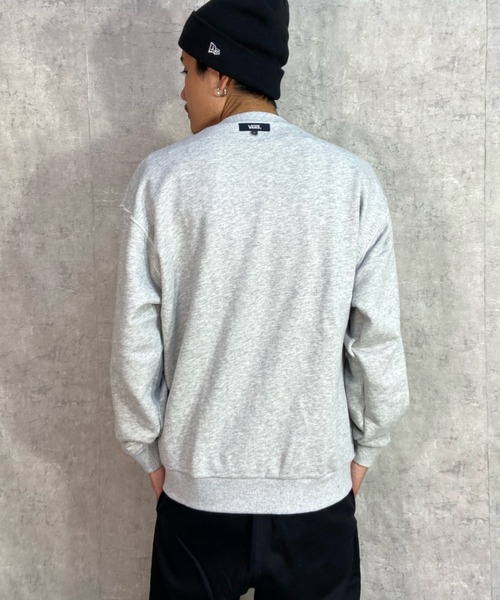 VANS(バンズ)の「【ムラサキスポーツ別注】VANS/バンズ オーバーサイズ リバーシブルトレーナー/カレッジロゴ 無地トレーナー/裏毛 クルーネックスウェット 122R1040323(スウェット・メンズ・ホワイト/ブラック/グレー・M/L/XL/XXL)」の8枚目の写真