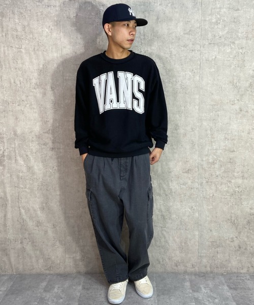 VANS(バンズ)の「【ムラサキスポーツ別注】VANS/バンズ オーバーサイズ リバーシブルトレーナー/カレッジロゴ 無地トレーナー/裏毛 クルーネックスウェット 122R1040323(スウェット・メンズ・ホワイト/ブラック/グレー・M/L/XL/XXL)」の4枚目の写真