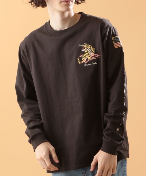 AVIREX(アヴィレックス)の「スーベニア ロングスリーブ Tシャツ / SOUVENIR LONG SLEEVE T-SHIRT / アヴィレックス / AVIREX(Tシャツ/カットソー・メンズ・ライトグレー/ブラック/オフホワイト/カーキ/ライトピンク・MEDIUM/LARGE/X-LARGE/XX-LARGE)」の11枚目の写真