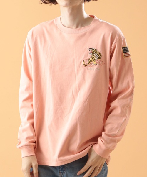 AVIREX(アヴィレックス)の「スーベニア ロングスリーブ Tシャツ / SOUVENIR LONG SLEEVE T-SHIRT / アヴィレックス / AVIREX(Tシャツ/カットソー・メンズ・ライトグレー/ブラック/オフホワイト/カーキ/ライトピンク・MEDIUM/LARGE/X-LARGE/XX-LARGE)」の9枚目の写真
