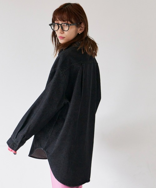 Auntie Rosa Holiday(アンティローザホリデー)の「オーバーサイズブラックデニムシャツ(シャツ/ブラウス・レディース・ブラック・FREE)」の21枚目の写真