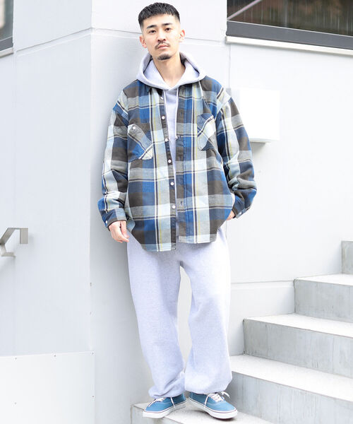 BEAMS(ビームス)の「BEAMS / 裏毛 ワイド スウェット パンツ(スウェットパンツ・メンズ・ネイビー/グレー系その他・SMALL/MEDIUM/LARGE)」の5枚目の写真