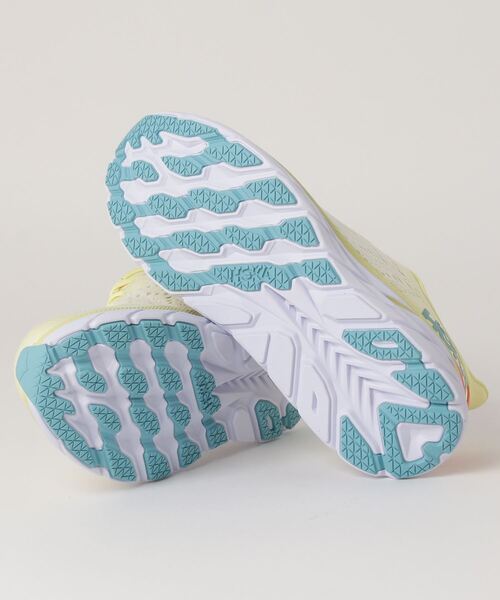 HOKA（ホカ）の「ホカ HOKA クリフトン8 CLIFTON 8（スニーカー・レディース・ペールイエロー・23.5cm/24.5cm/23.0cm/24.0cm/25.0cm）」の3枚目の写真
