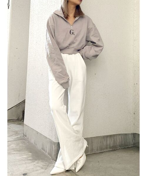 GYDA（ジェイダ）の「ハーフZIPショートスウェットTOPS（ニット/セーター・レディース・チャコールグレー/ベージュ/オフホワイト・FREE）」の8枚目の写真