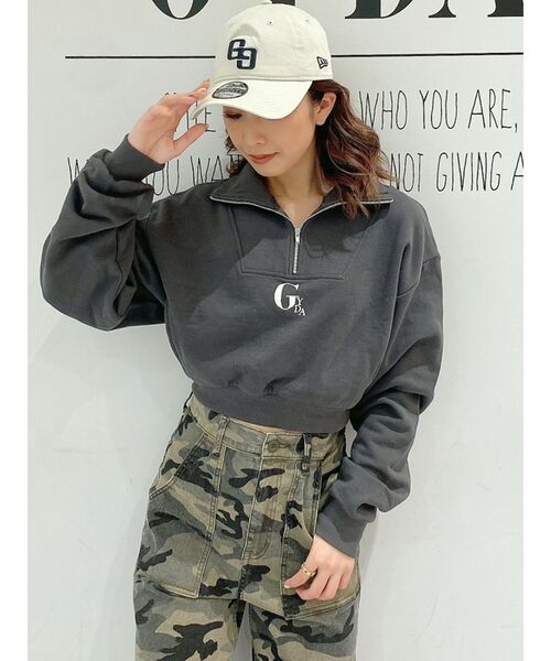 GYDA（ジェイダ）の「ハーフZIPショートスウェットTOPS（ニット/セーター・レディース・チャコールグレー/ベージュ/オフホワイト・FREE）」の15枚目の写真