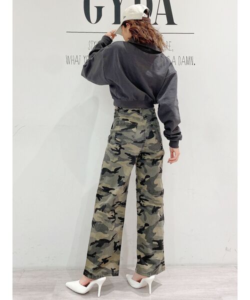 GYDA（ジェイダ）の「ハーフZIPショートスウェットTOPS（ニット/セーター・レディース・チャコールグレー/ベージュ/オフホワイト・FREE）」の16枚目の写真