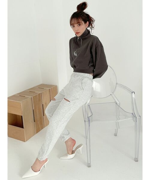 GYDA（ジェイダ）の「ハーフZIPショートスウェットTOPS（ニット/セーター・レディース・チャコールグレー/ベージュ/オフホワイト・FREE）」の21枚目の写真