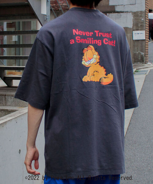GLOSTER（グロスター）の「【GARFIELD/ガーフィールド】別注 ガーフィールドTシャツ VINTAGE DYEING（Tシャツ/カットソー・メンズ・オフホワイト/グリーン/スミクロ・MEDIUM/LARGE）」の7枚目の写真