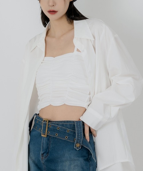 FOLLOWIN(フォロウィン)の「シャーリングクロップドキャミソール(キャミソール・レディース・ブラック/ベージュ/カーキ/アイボリー・FREE)」の20枚目の写真