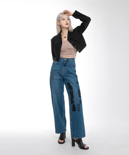 FOLLOWIN(フォロウィン)の「シャーリングクロップドキャミソール(キャミソール・レディース・ブラック/ベージュ/カーキ/アイボリー・FREE)」の16枚目の写真