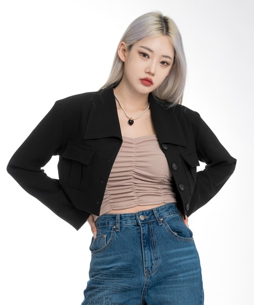 FOLLOWIN(フォロウィン)の「シャーリングクロップドキャミソール(キャミソール・レディース・ブラック/ベージュ/カーキ/アイボリー・FREE)」の7枚目の写真