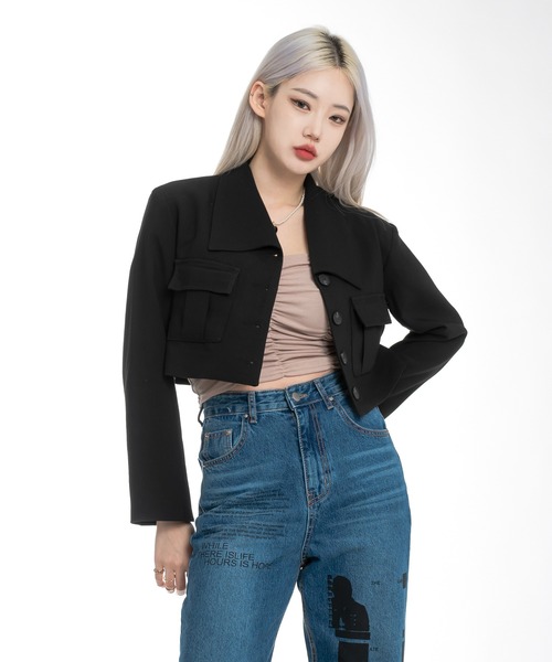 FOLLOWIN(フォロウィン)の「シャーリングクロップドキャミソール(キャミソール・レディース・ブラック/ベージュ/カーキ/アイボリー・FREE)」の22枚目の写真