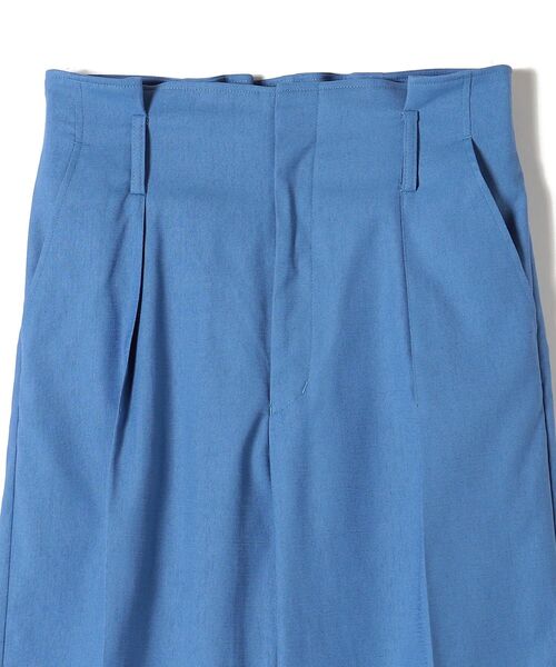 SHIPS(シップス)の「〈手洗い可能〉オックスウエストタックパンツ(その他パンツ・レディース・ブルー/オフホワイト/ベージュ・36/38)」の7枚目の写真