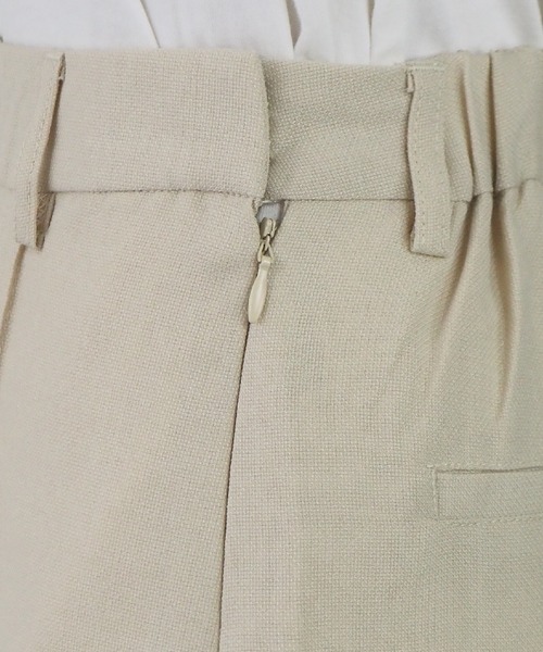 tiptop(ティップトップ)の「【ZOZO限定Sサイズあり】リネンタッチセンタープレスショートパンツ【2サイズ展開/セットアップ対応】(スラックス・レディース・ブラック/アイボリー/ダークオレンジ/グリーン系その他/ダークブラウン/チャコールグレー・S/M)」の8枚目の写真